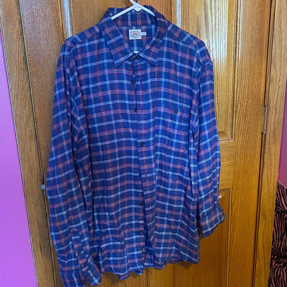 Faherty Blue and Red Plaid Casual Button-Down Shirt